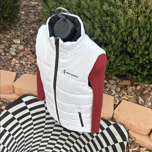 Free Country white-thick Puffer Vest with pockets-size Small-brand new/neverUsed - Picture 14 of 17